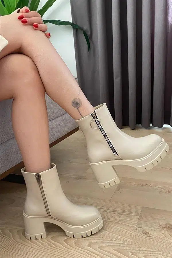 Kadın Alara Krem Cilt Fermuarlı 8 cm Platfom Topuklu Bot