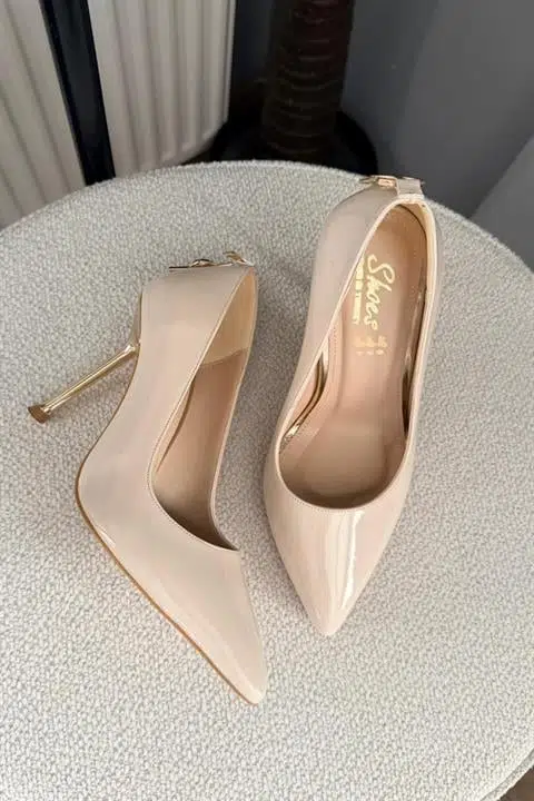 Kadın Alexal Bej Rugan Arka Toka Detayı 10 cm İnce Topuklu Ayakkabı & Stileto