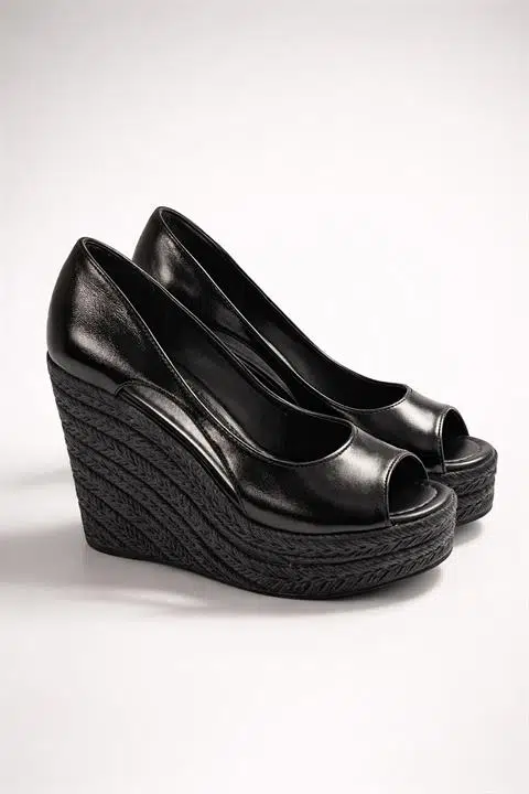 Kadın Beleon Siyah Kırışık Rugan 11 cm Platfomlu Dolgu Topuklu Ayakkabı