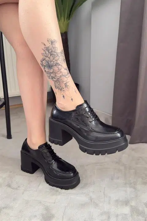 Kadın Carmel Siyah Rugan Bağcıklı 8 cm Topuklu Platformlu Ayakkabı Kadın Carmel Siyah Rugan Bağcıklı 8 cm Topuklu Platformlu Ayakkabı