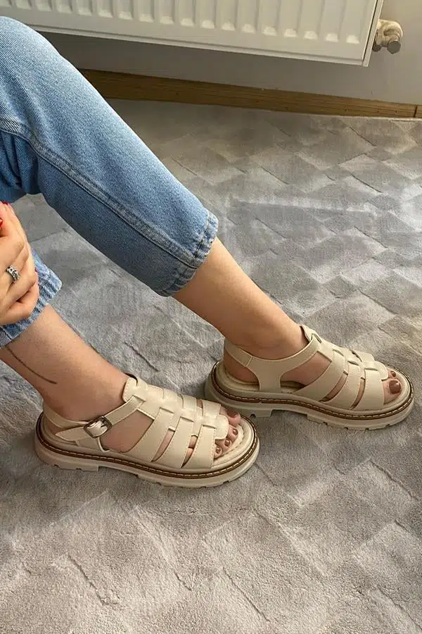Kadın Desma Bej Kafes Model Vardola Deyatlı Kalın Taban Ortopedik Sandalet K-140