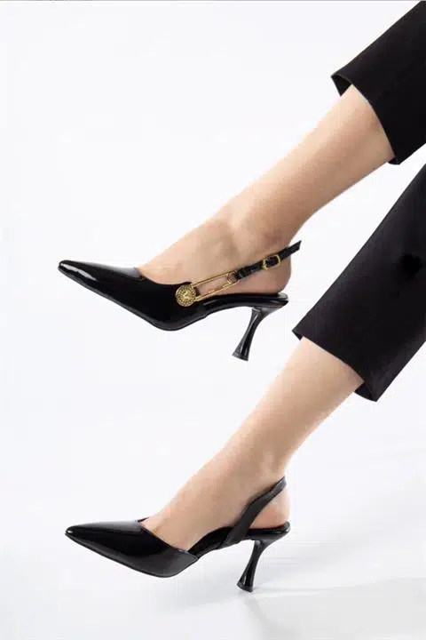 Kadın Grant Siyah Rugan Düğmeli Tokalı 7 cm Ince Topuk Ayakkabı Stiletto