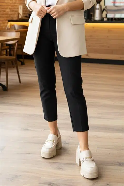 Kadın Guzi Bej Rugan İnce Tokalı 8 cm Topuklu Platformlu Ayakkabı