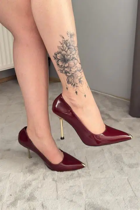 Kadın Lipo Bordo Rugan Metal Burun Detayı 10 cm İnce Topuklu Ayakkabı & Stileto