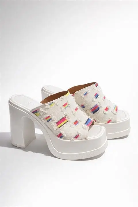 Kadın Marci Beyaz Kot Geniş Bantlı (12 cm ) Platform Topuklu Terlik 1001 Kadın Marci Beyaz Kot Geniş Bantlı (12 cm ) Platform Topuklu Terlik 1001
