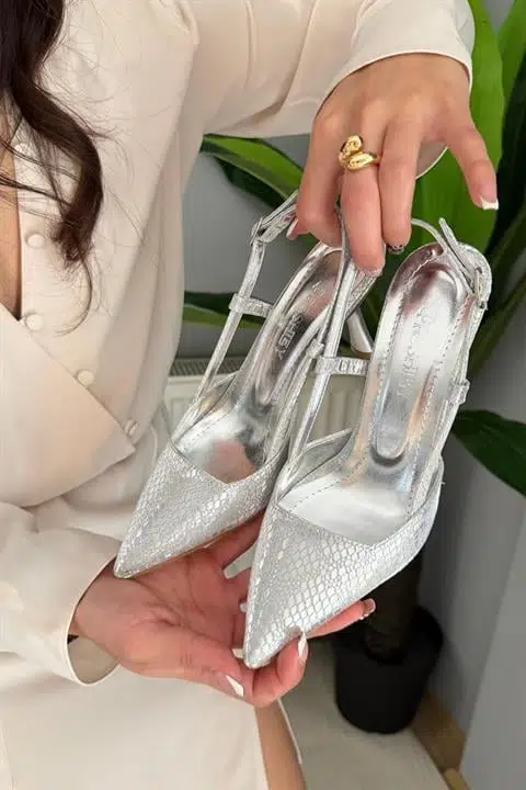 Kadın Matilda Gümüş Baskılı 7 cm Topuklu Sivri Burun Arkası Açık Ayakkabı