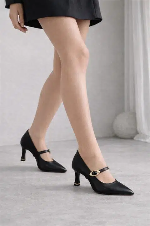 Kadın Sarah Siyah Cilt 7cm Ince Topuk Önden Tokalı Ayakkabı Stiletto