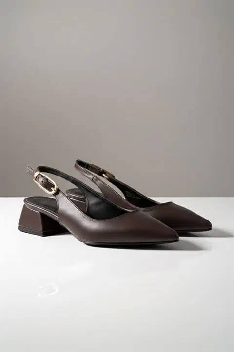 Kadın Sole Kahverengi Cilt Kısa Topuklu Arkası Acık Ayakkabı